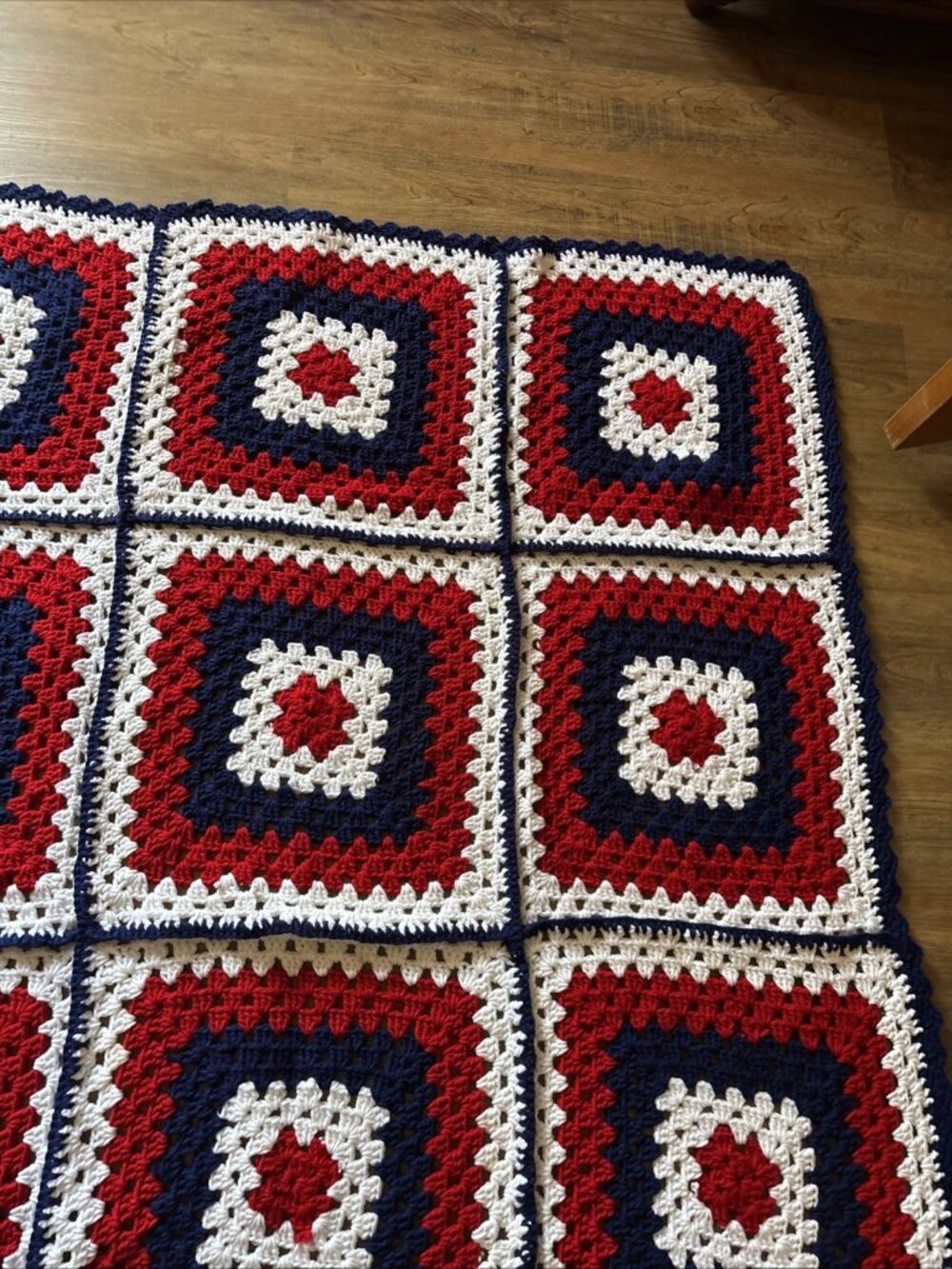 Red White & Blue Granny Squares Afghan Homemade Size 66 X 48 - Picture 5 of 6